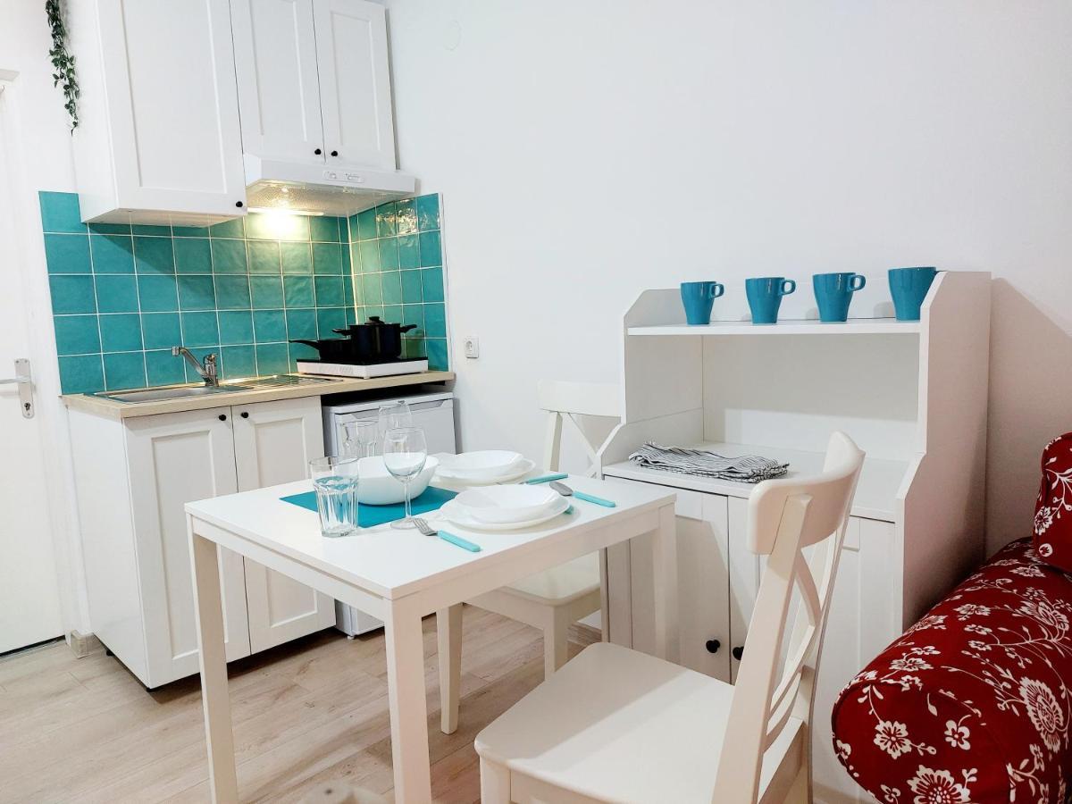 Sha La La - Charming, Unique Studio In A Historic Building Next To A Castle, Wifi, Smart Tv, Washer-Dryer Bakar Exterior photo